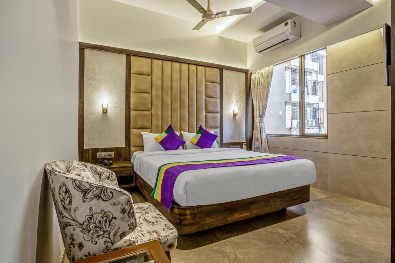 Treebo Premium Savera Inn Мумбаи Экстерьер фото